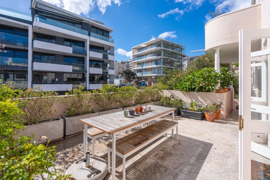 2 Bedroom Property for Sale in Bantry Bay Western Cape